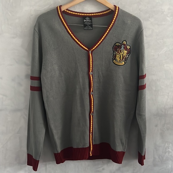 Grey Gryffindor Cardigan Sweater - Harry Potter, Size S - Picture 3 of 8